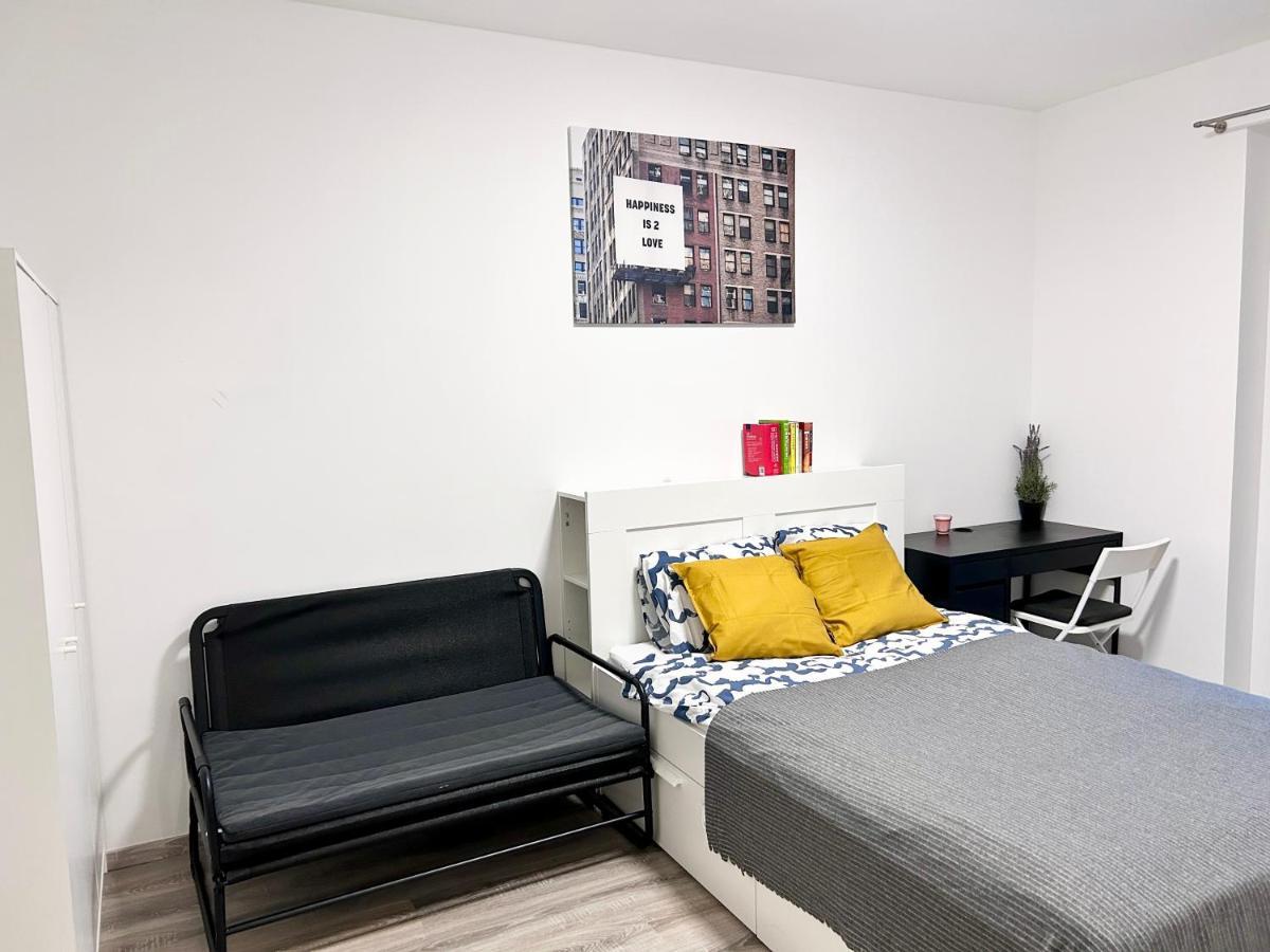 New 2022 Family&Friends Downtown Ac 3Br 2Ba Free Parking Big Balcony Near Metro&Train Station Self Check-In Apt Budapeşte Dış mekan fotoğraf