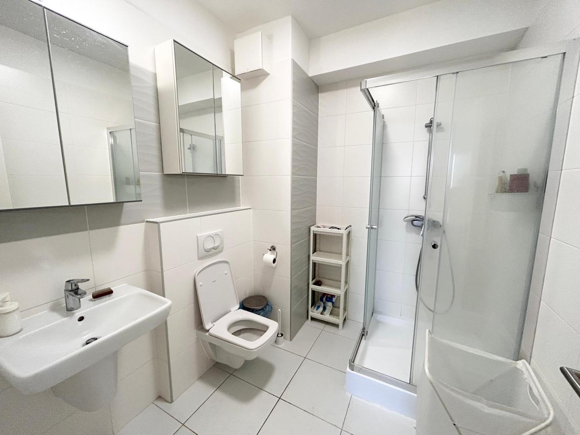 New 2022 Family&Friends Downtown Ac 3Br 2Ba Free Parking Big Balcony Near Metro&Train Station Self Check-In Apt Budapeşte Dış mekan fotoğraf