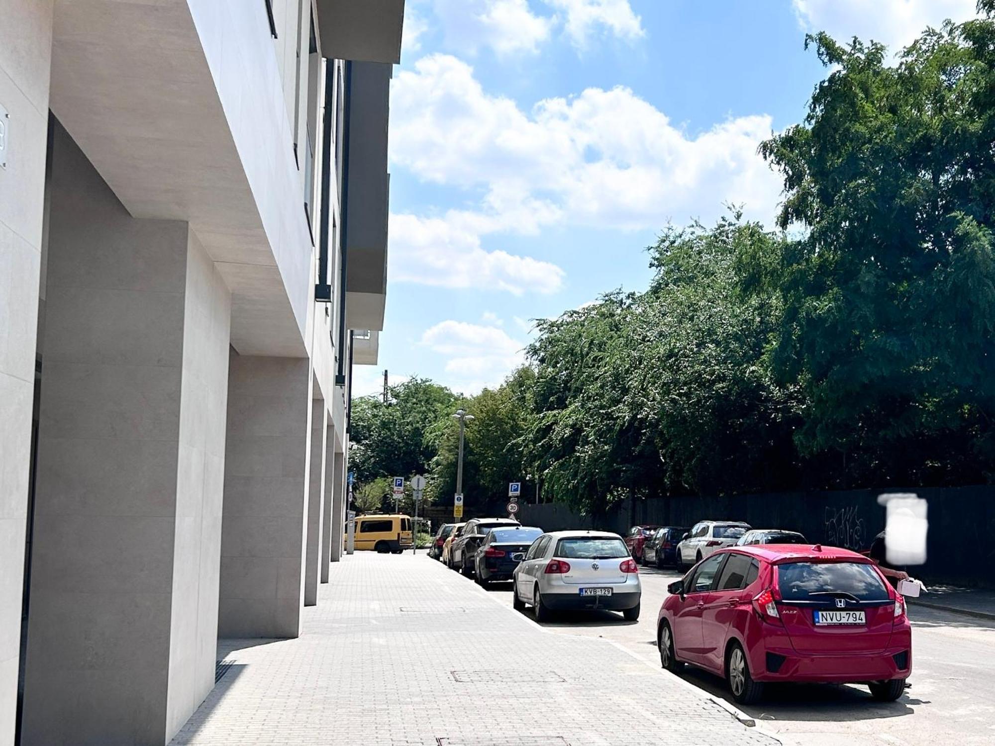 New 2022 Family&Friends Downtown Ac 3Br 2Ba Free Parking Big Balcony Near Metro&Train Station Self Check-In Apt Budapeşte Dış mekan fotoğraf